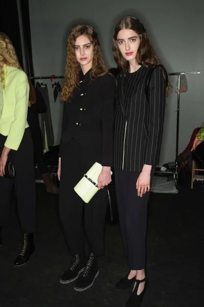 Look 57